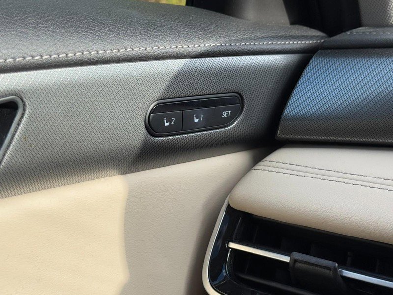 Used 2023 INFINITI QX60 Luxe w/ Cargo Package image 18