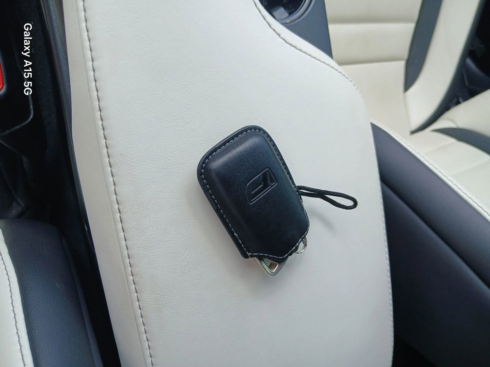 Used 2021 Lexus IS 350 F Sport RWD image 9
