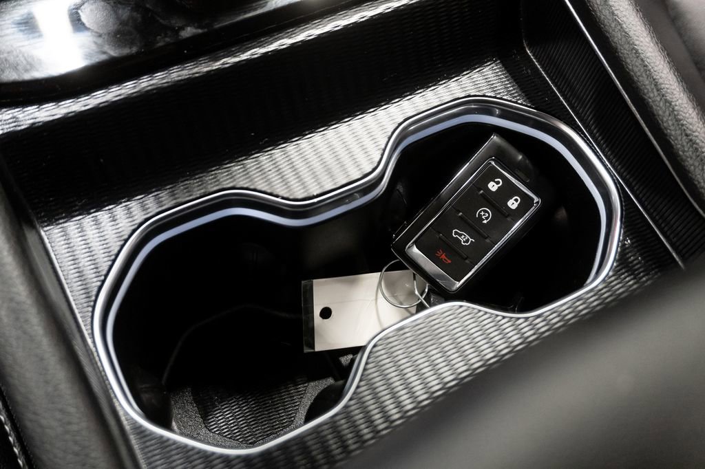 Certified 2024 Jeep Grand Cherokee L Limited w/ Black Appearance Package image 18