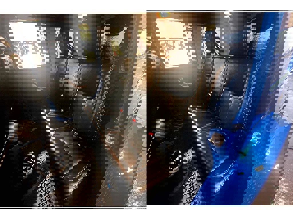 Used 2016 Jeep Wrangler Unlimited Sahara w/ Connectivity Group image 26