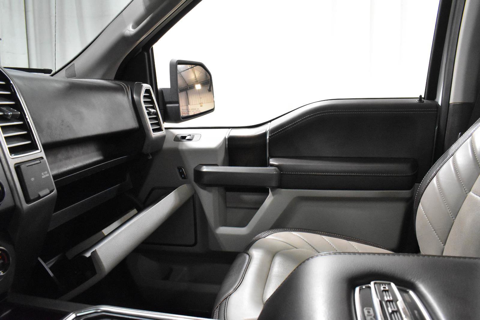 Used 2019 Ford F150 Limited w/ Trailer Tow Package image 22