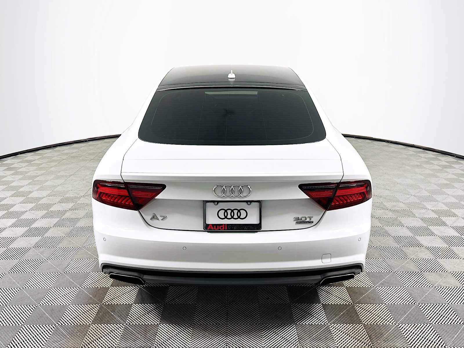 Used 2016 Audi A7 3.0T Premium Plus w/ 20" Wheel & Tire Package image 6