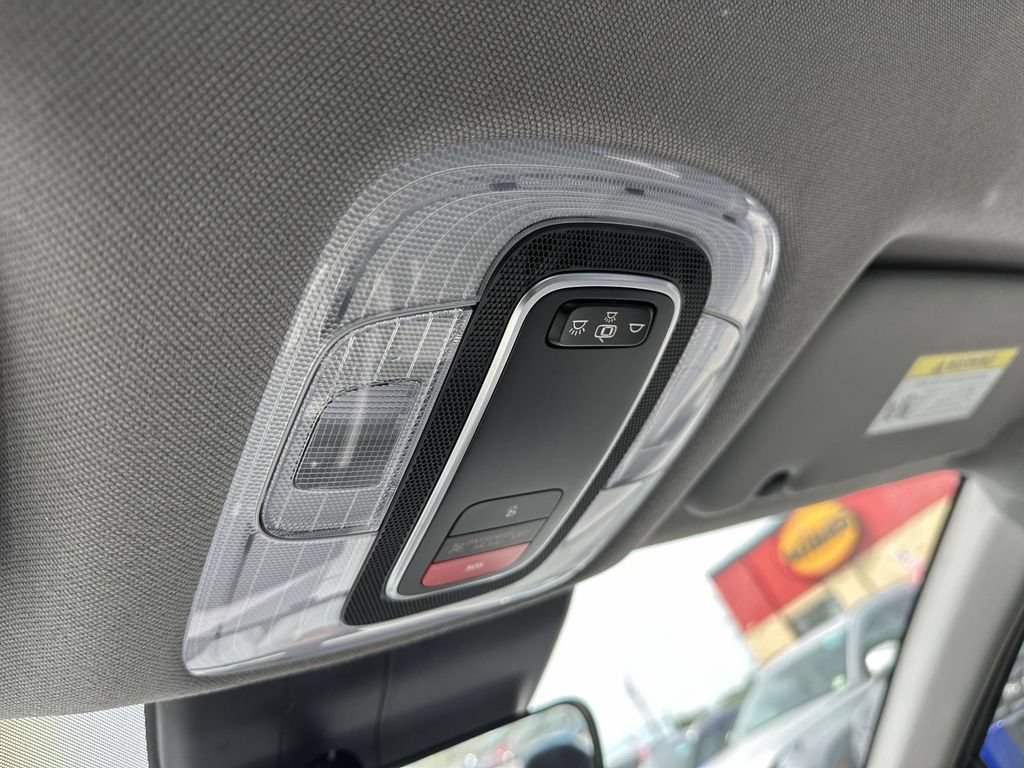 Used 2023 Hyundai Elantra SEL w/ Convenience Package FWD image 27