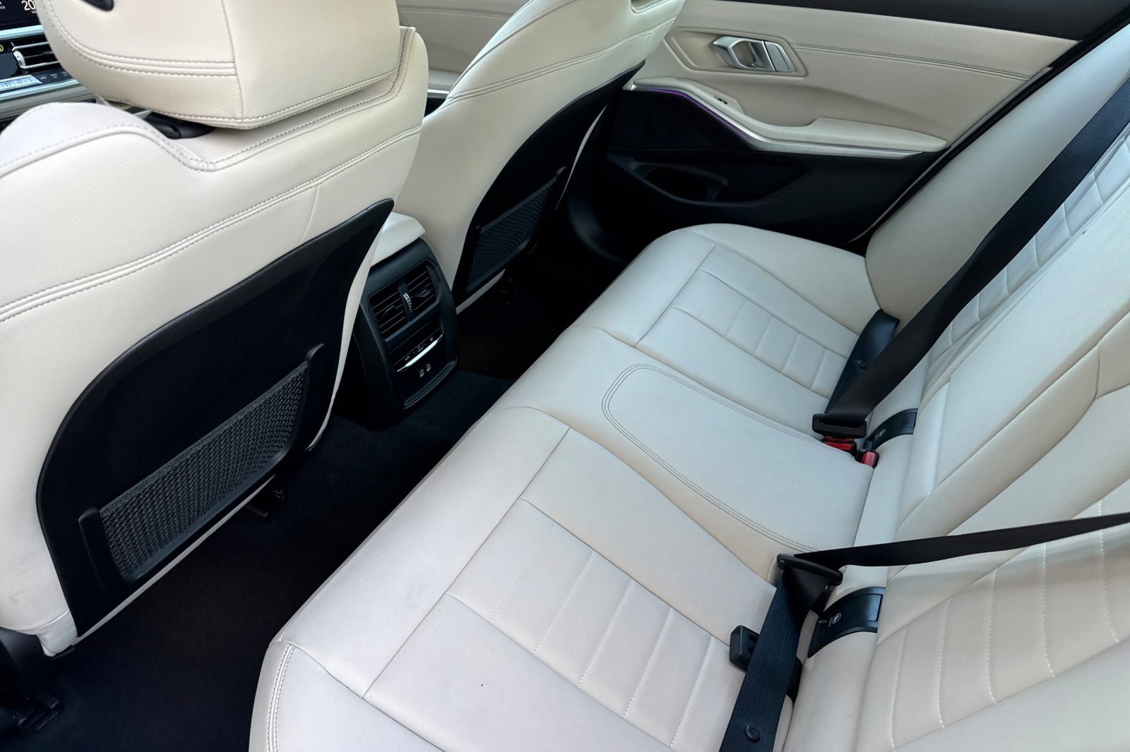 Used 2021 BMW 330i Sedan w/ Premium Package RWD image 26
