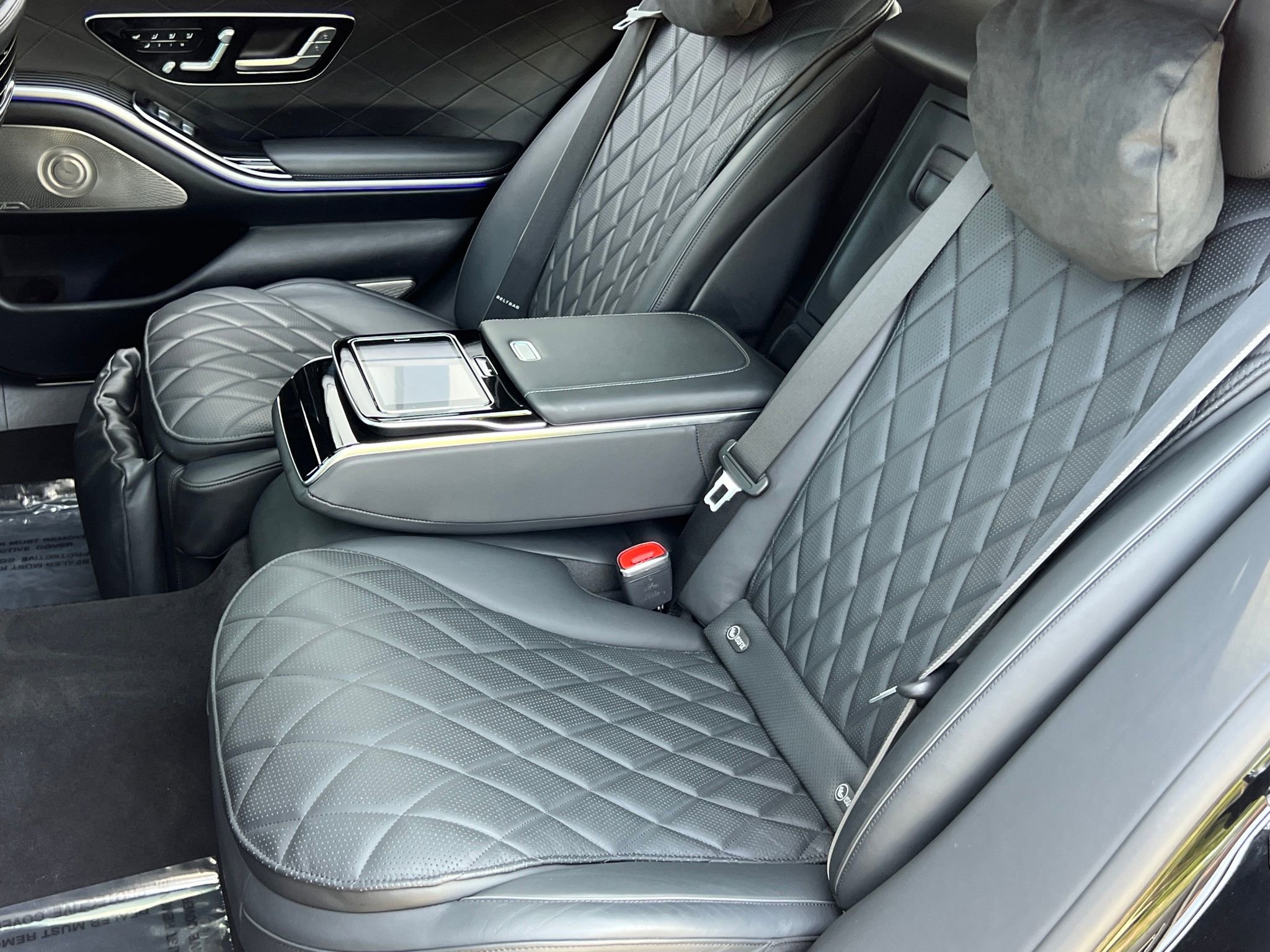 Used 2022 Mercedes-Benz S 580 4MATIC Sedan w/ Rear Seat Package image 17