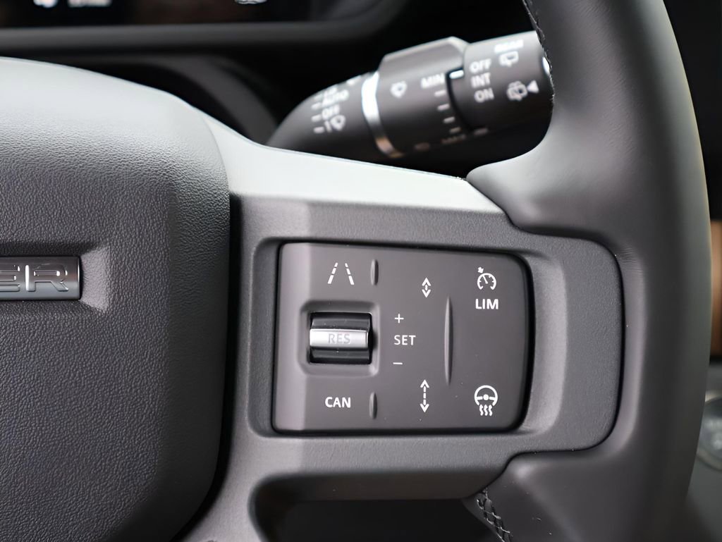 New 2026 Land Rover Defender 110 S image 32
