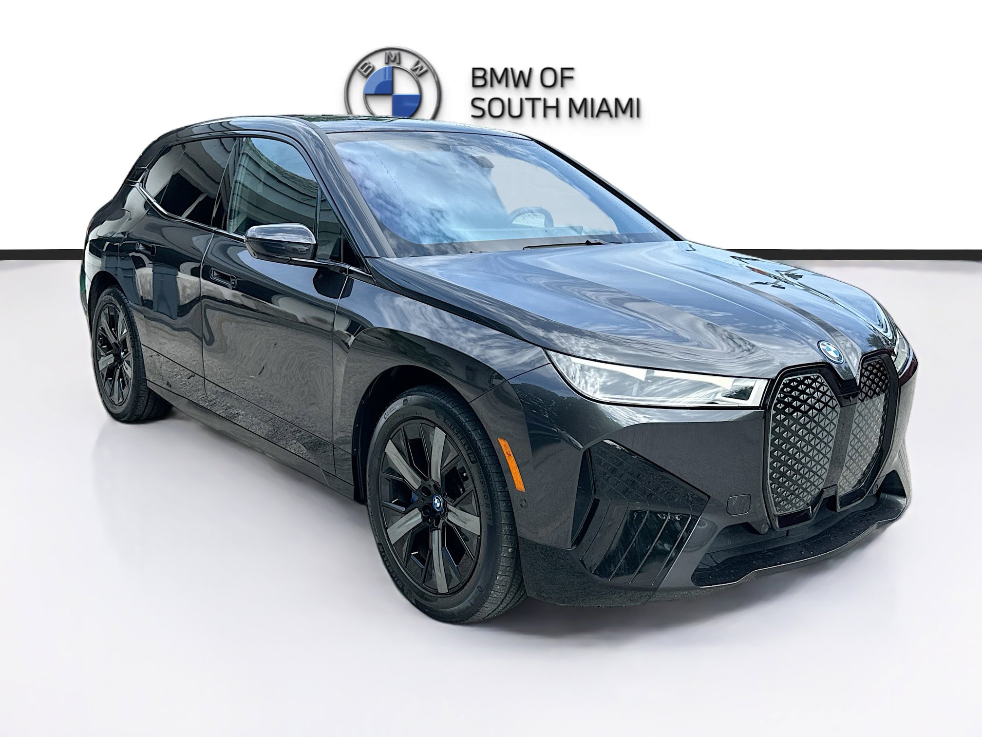 Certified 2024 BMW iX xDrive50 w/ Premium Package AWD/4WD image 1