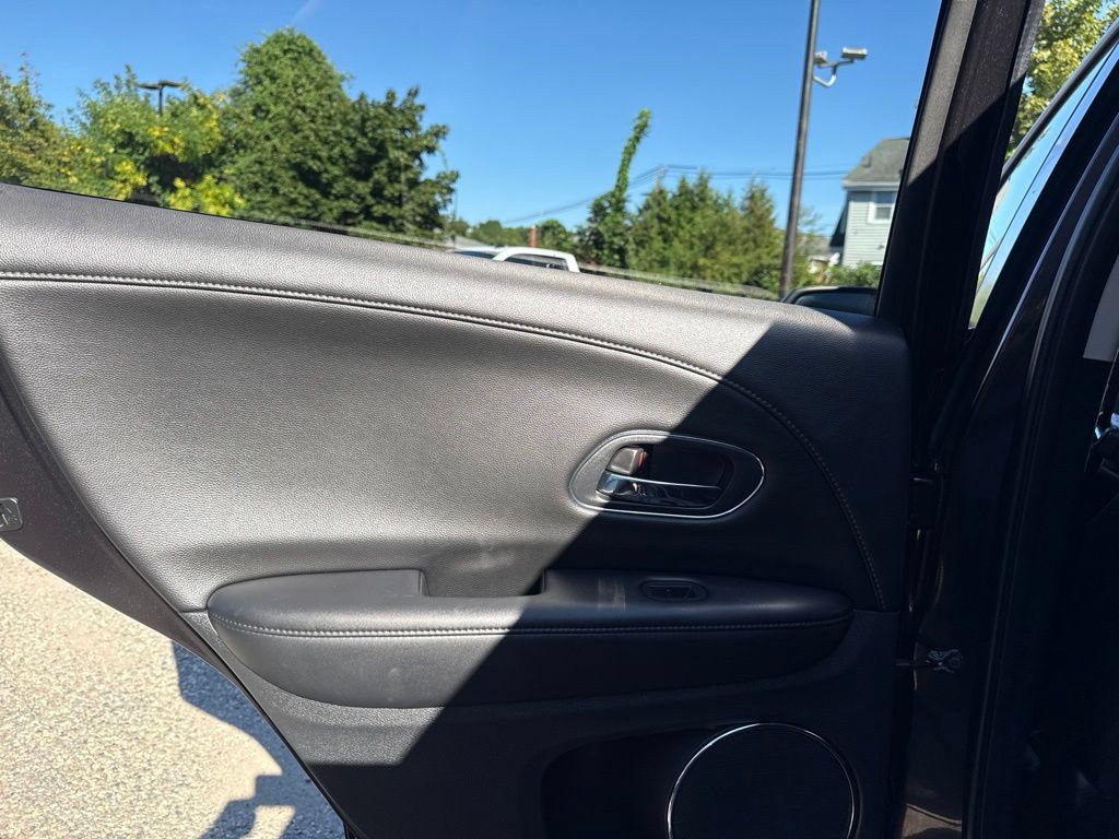 Used 2018 Honda HR-V EX-L image 18