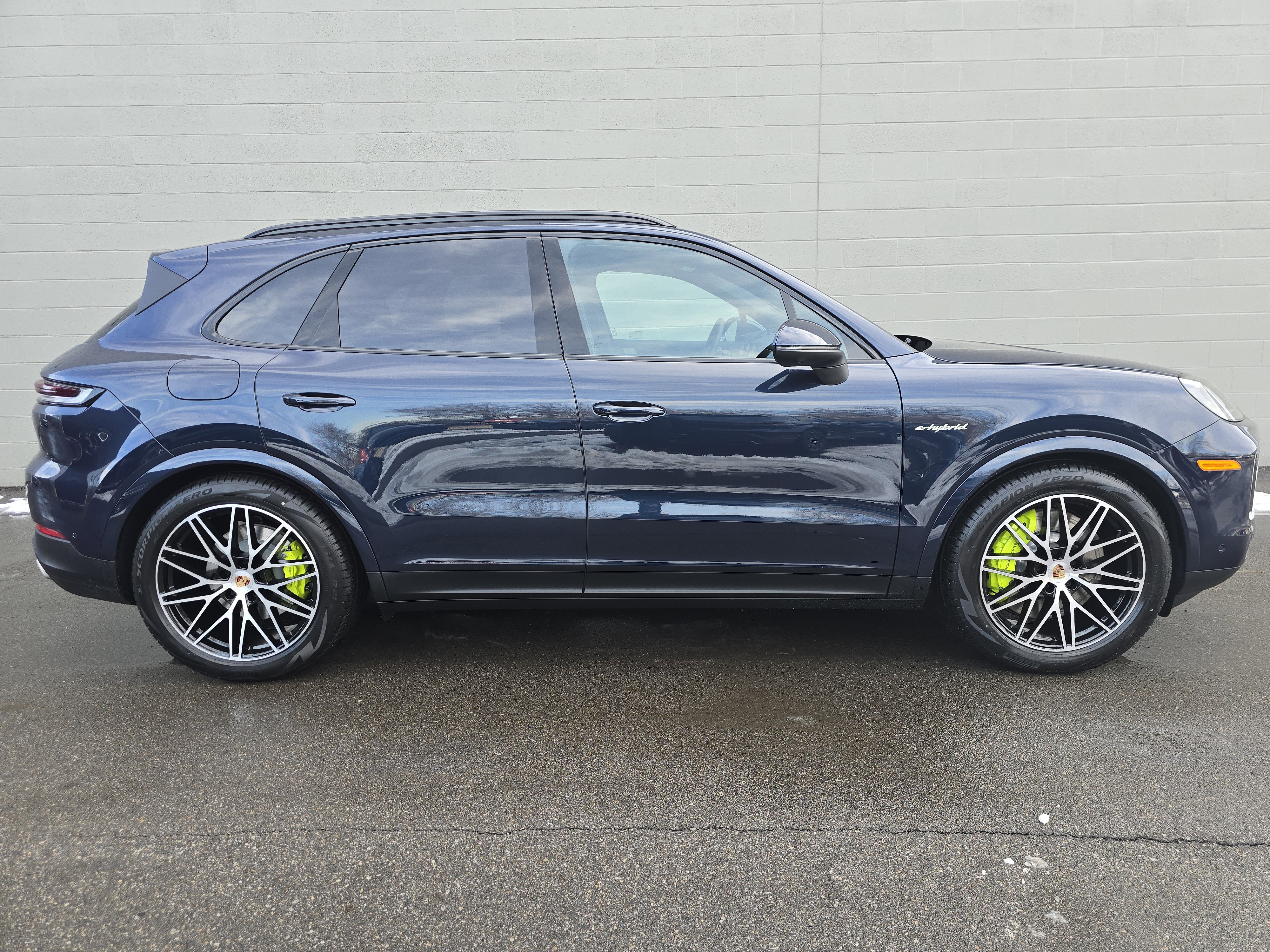 New 2026 Porsche Cayenne E-Hybrid image 10