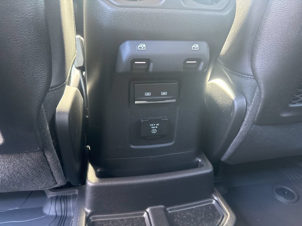 New 2025 Jeep Wrangler Unlimited Sahara AWD/4WD image 32