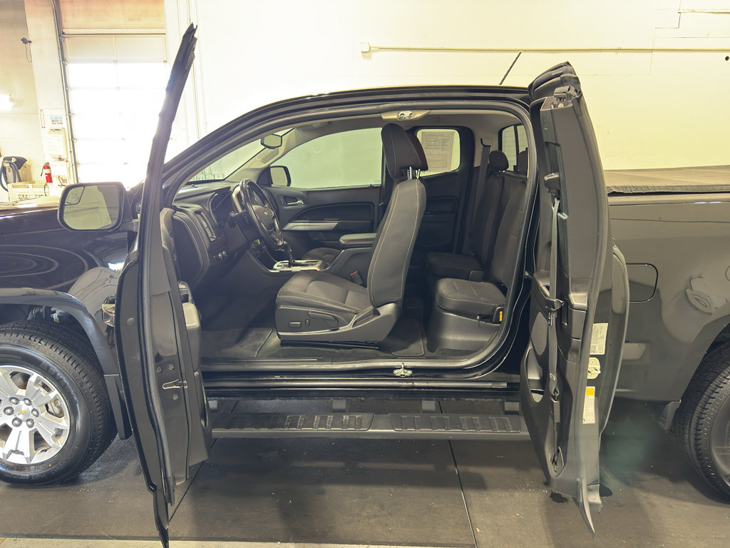 Certified 2018 Chevrolet Colorado LT w/ LT Convenience Package AWD/4WD image 30