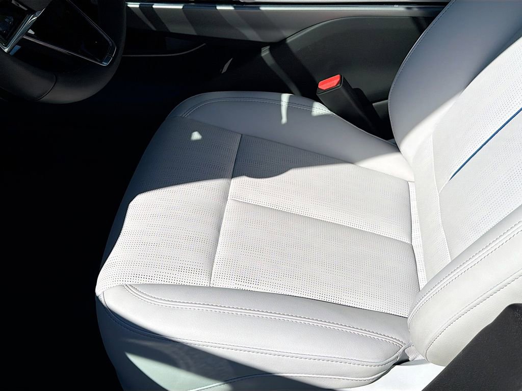 New 2025 Cadillac Lyriq Sport image 19