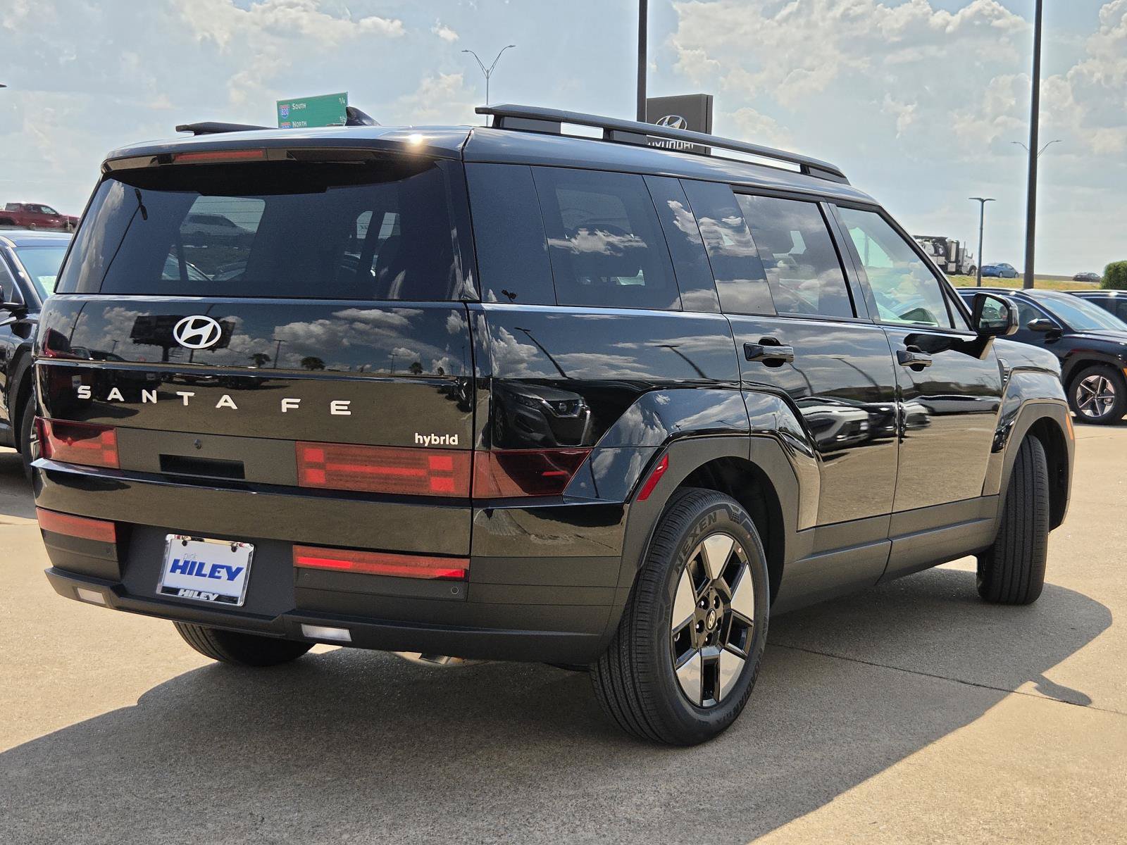 New 2027 Hyundai Santa Fe SEL FWD image 5