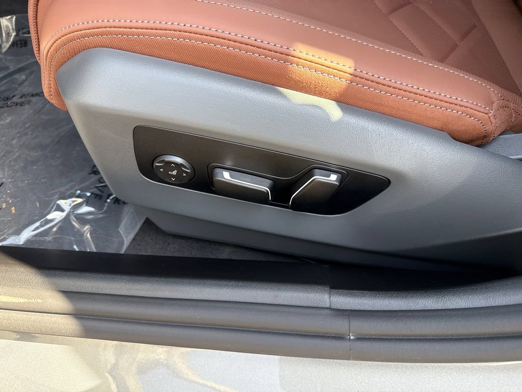 New 2026 BMW 530i xDrive w/ Executive Package AWD/4WD image 23