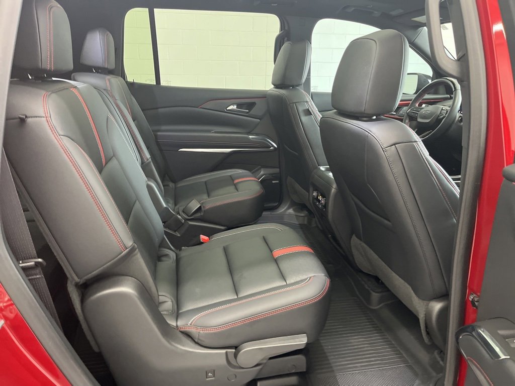 Used 2024 Chevrolet Traverse RS w/ LPO, Floor Liner Package image 36