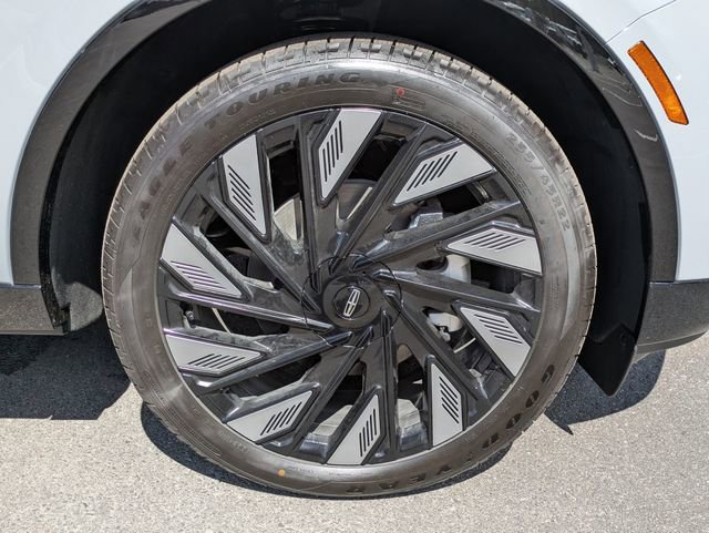 New 2026 Lincoln Nautilus Reserve w/ Jet Appearance Package image 11