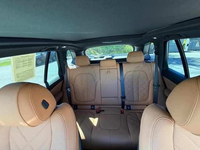 Certified 2024 BMW X5 xDrive40i w/ Premium Package AWD/4WD image 39