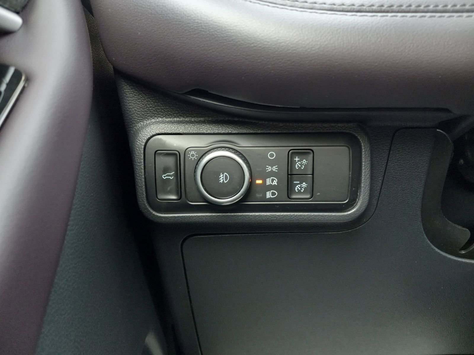 Used 2025 Ford Explorer Platinum w/ LUX Leather Package image 27