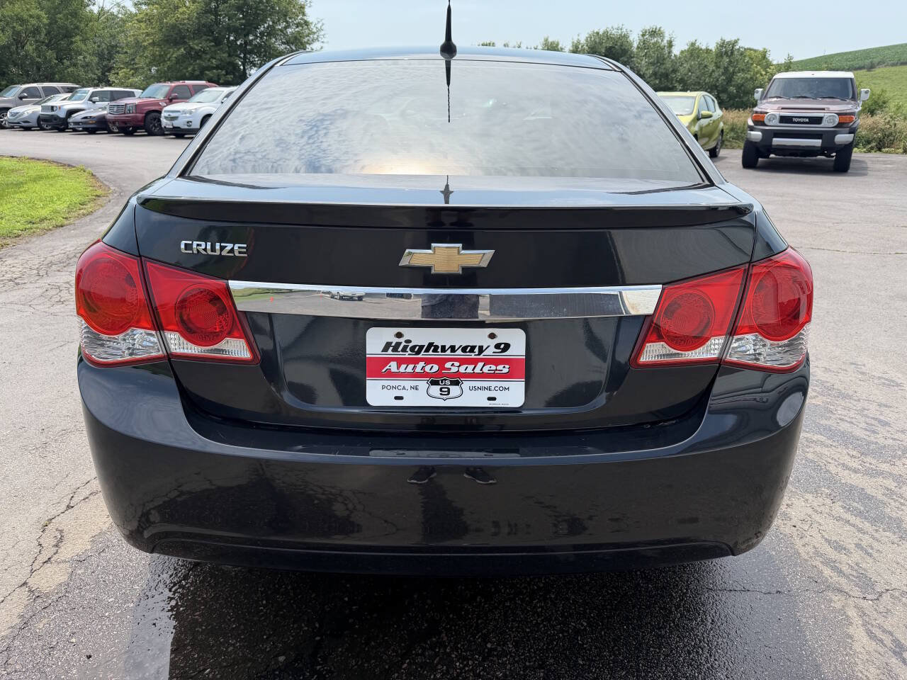 Used 2011 Chevrolet Cruze LS w/ Connectivity Package FWD image 4