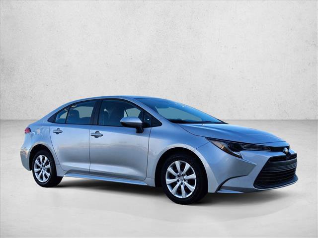Used 2024 Toyota Corolla LE image 3