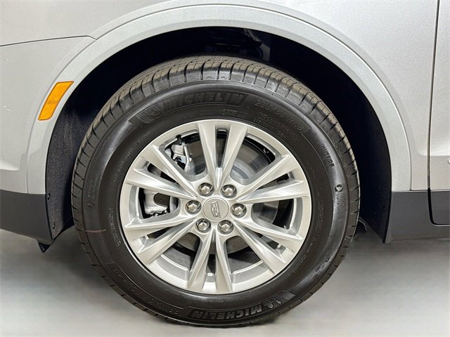 New 2025 Cadillac XT5 Luxury image 19