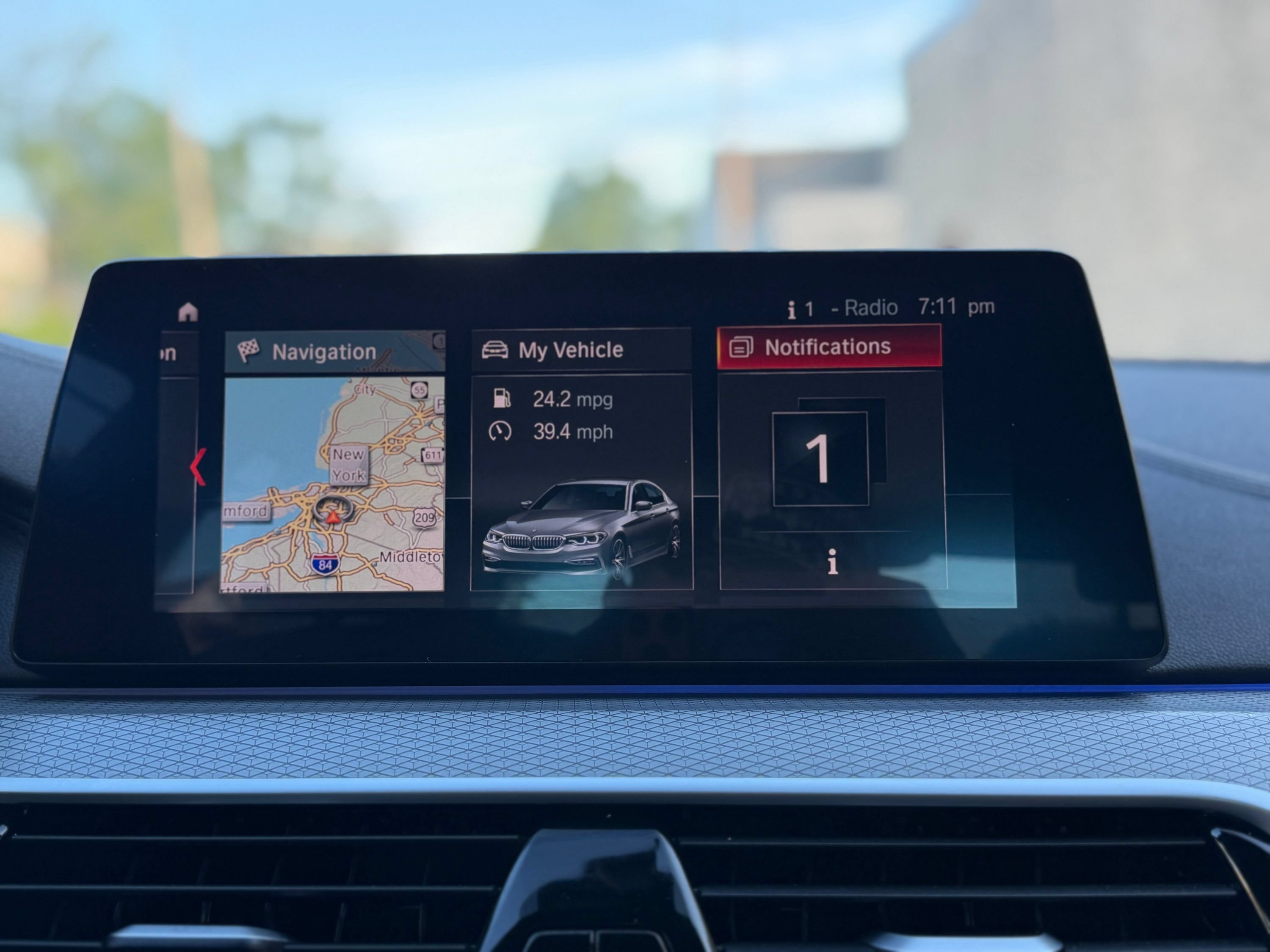 Used 2019 BMW M550i xDrive AWD/4WD image 29