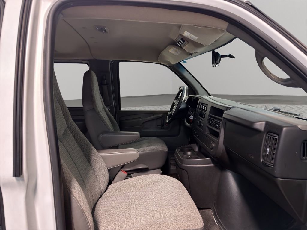 Used 2008 Chevrolet Express 3500 Extended Passenger w/ LT Preferred Equipment Group image 20