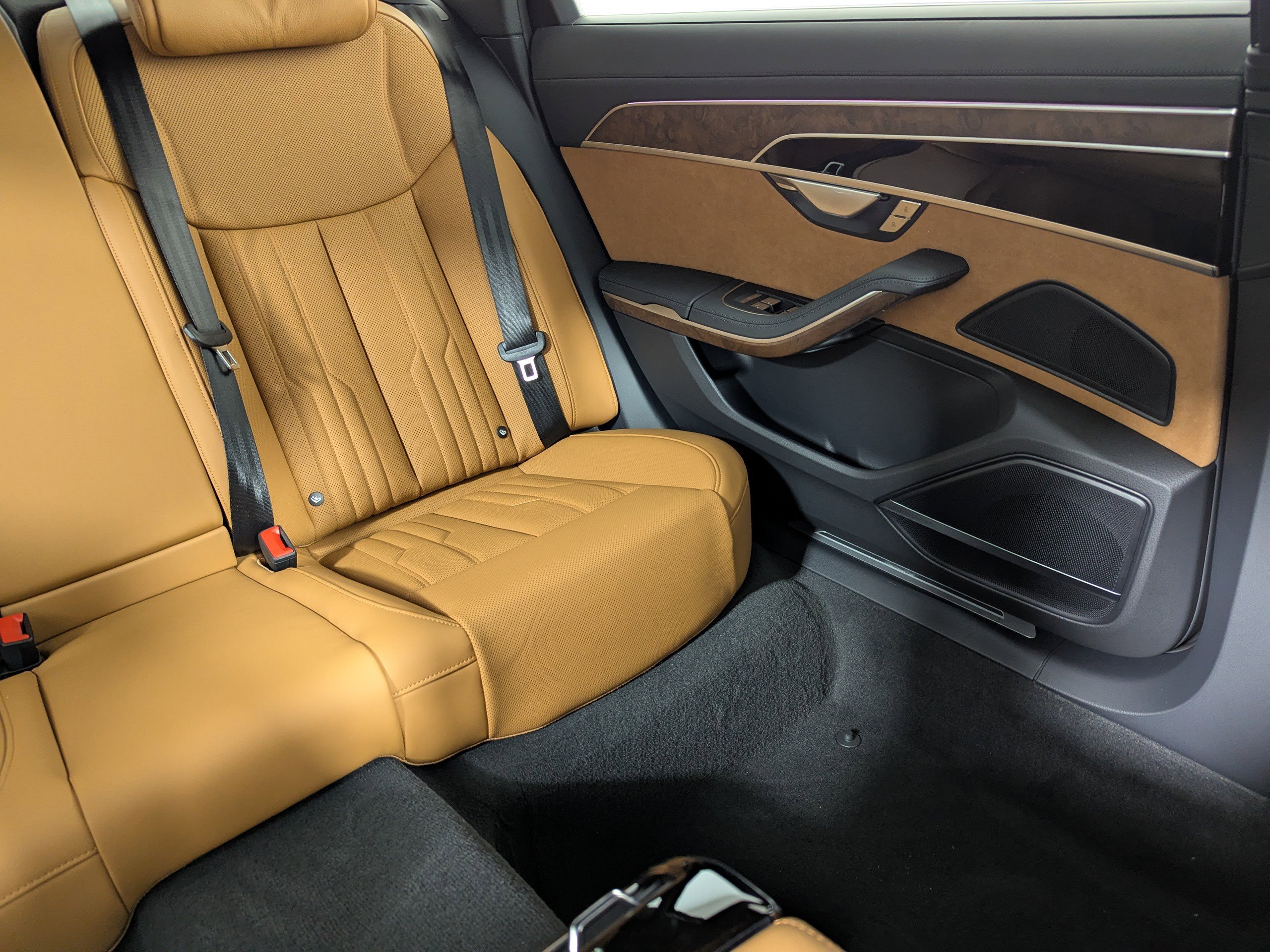 New 2026 Audi A8 L 3.0T image 14