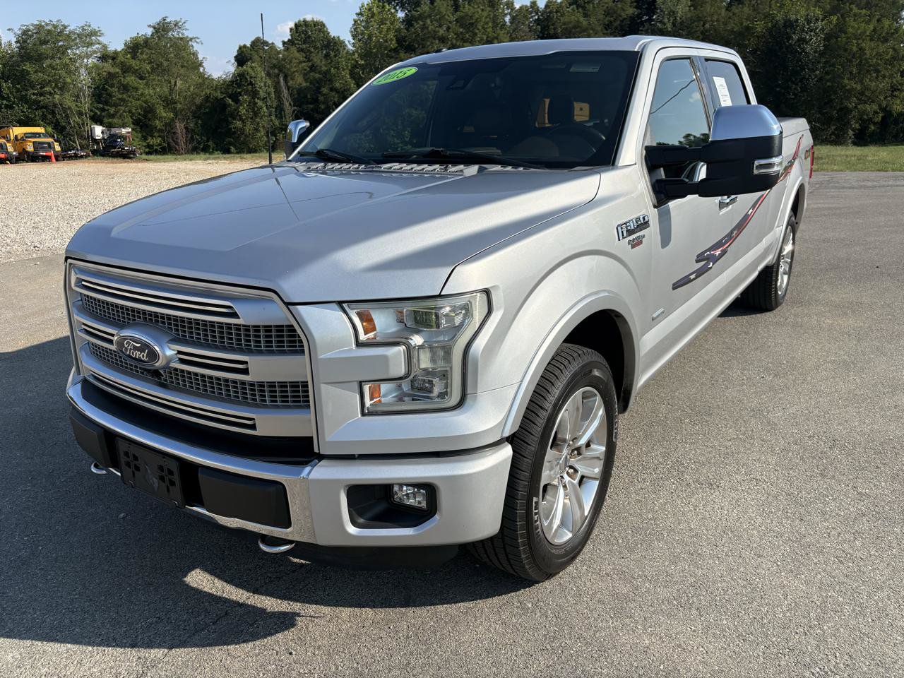 Used 2015 Ford F150 Platinum w/ Equipment Group 701A Luxury AWD/4WD image 7