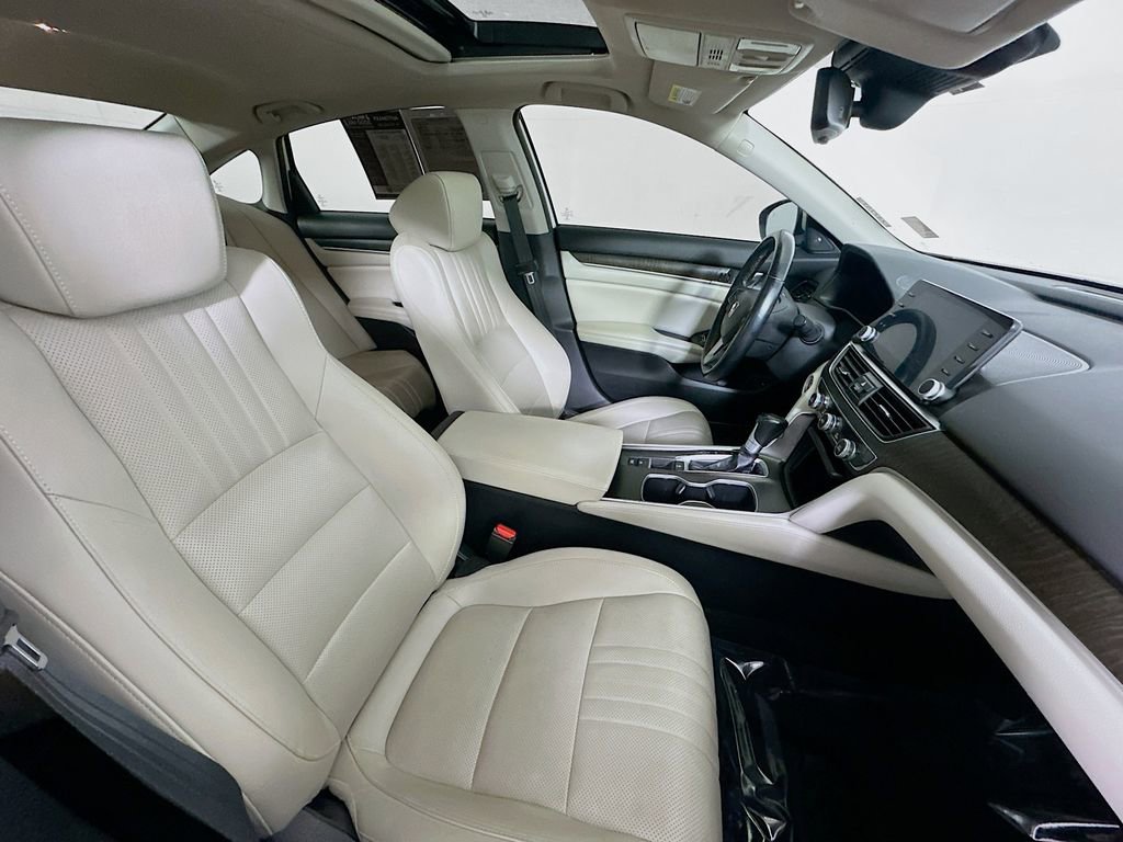 Used 2019 Honda Accord EX-L image 12
