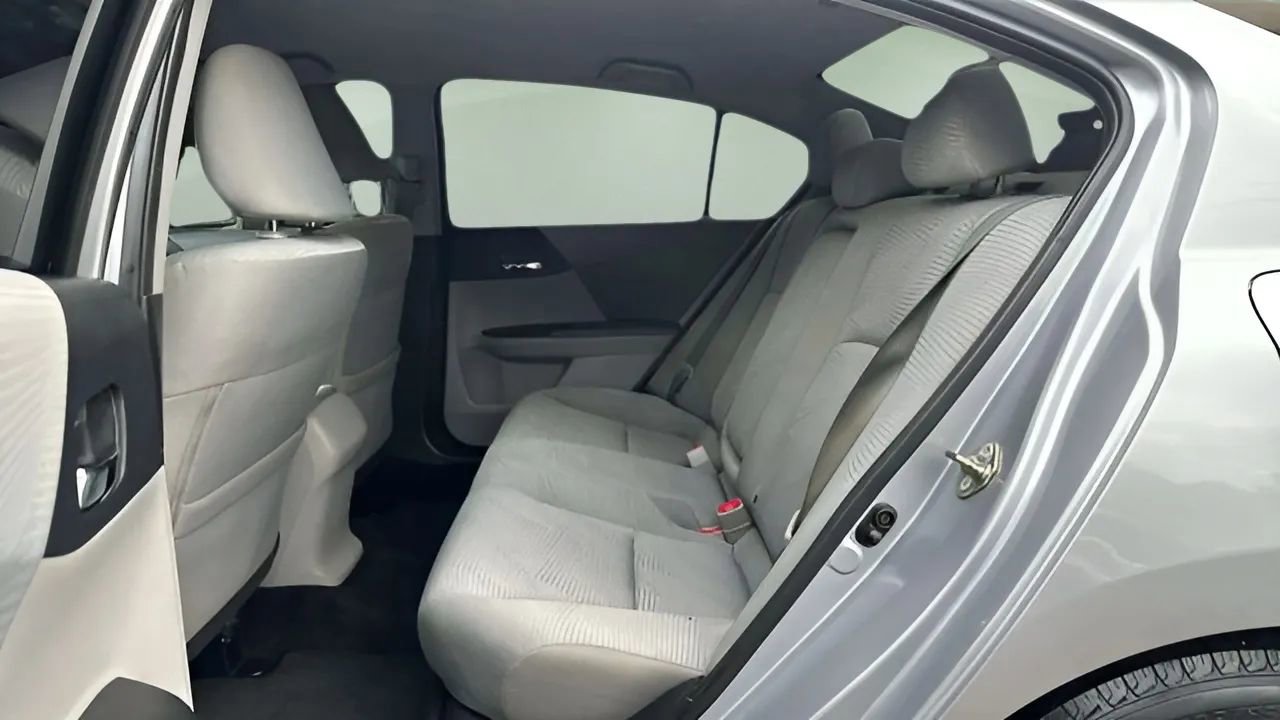 Used 2017 Honda Accord LX image 26