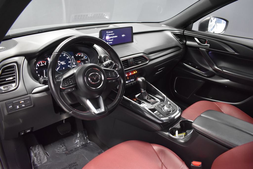 Used 2023 MAZDA CX-9 Carbon Edition image 4