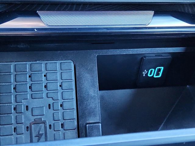 Certified 2024 Ford F350 Platinum image 24