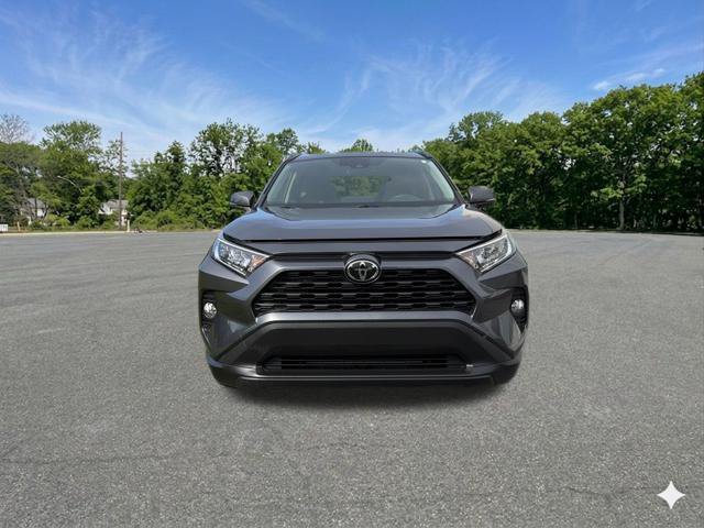 Used 2020 Toyota RAV4 XLE w/ Convenience Package AWD/4WD image 3