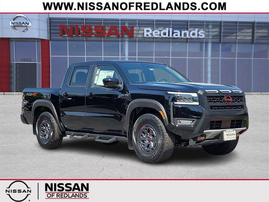 New 2025 Nissan Frontier PRO-4X w/ Pro Premium Package