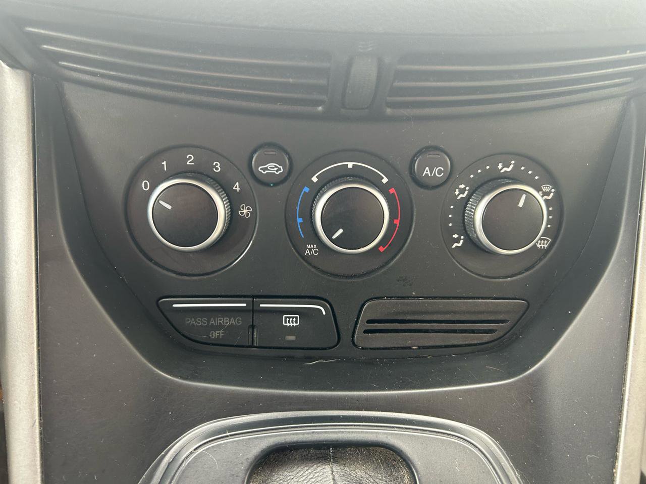 Used 2014 Ford Escape SE AWD/4WD image 25