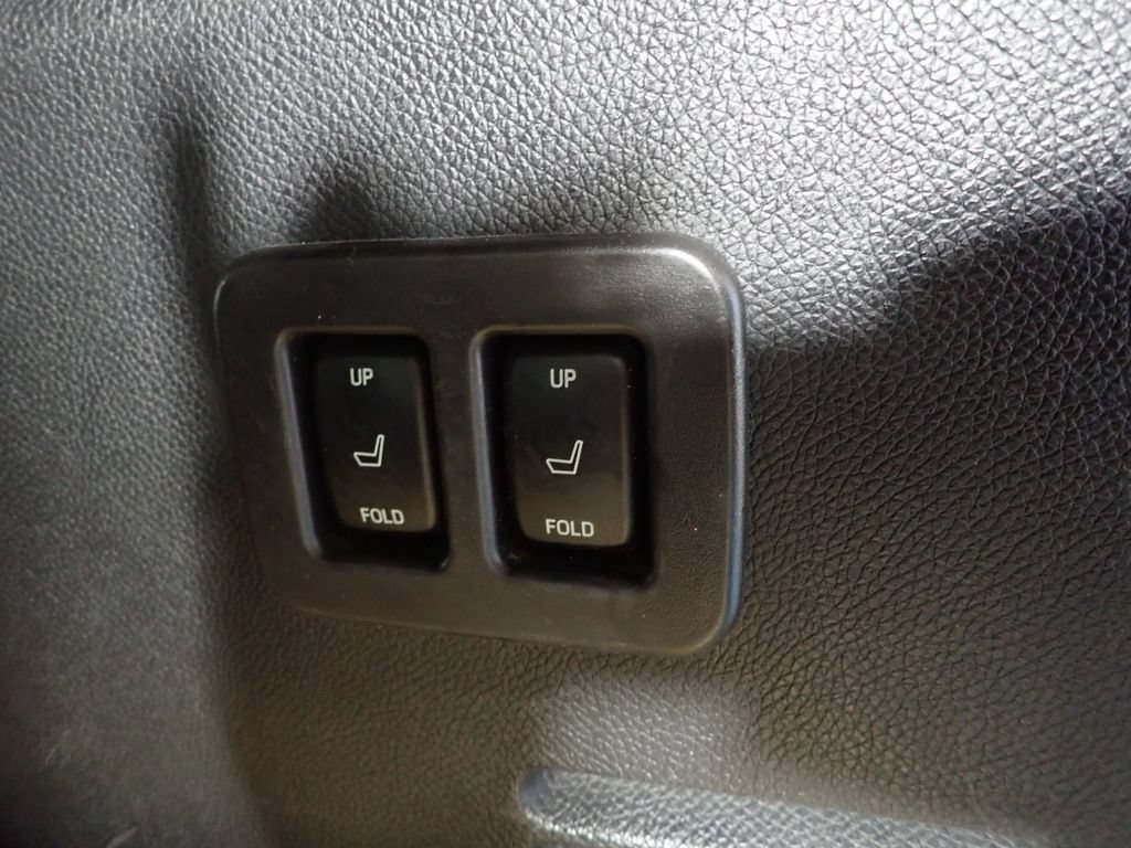 Used 2012 Ford Expedition Max Limited AWD/4WD image 19