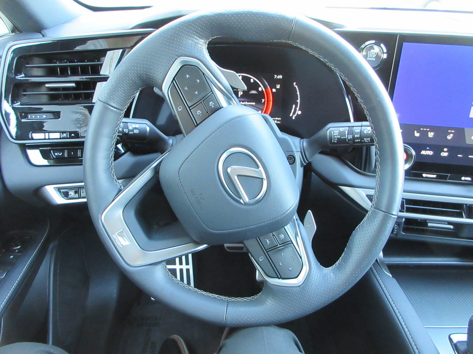 Used 2023 Lexus RX 350 F Sport w/ Cold Area Package AWD/4WD image 38