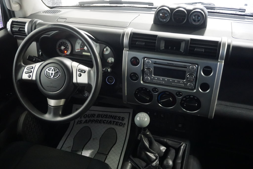 Used 2012 Toyota FJ Cruiser 4WD w/ Convenience Pkg image 24