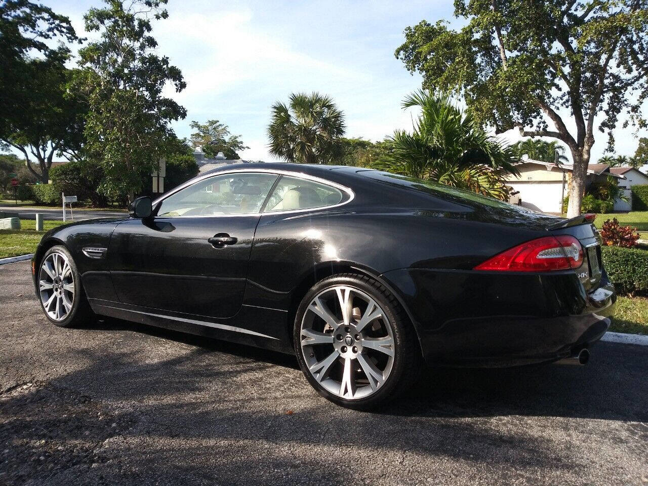 Used 2013 Jaguar XK Coupe RWD image 8