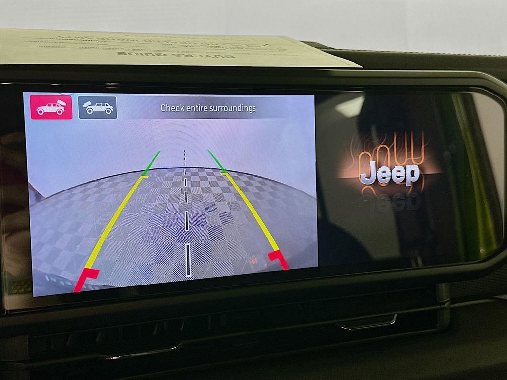 Used 2025 Jeep Wrangler Unlimited Rubicon image 18