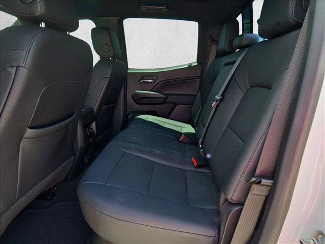 Used 2024 Chevrolet Colorado LT w/ LT Convenience Package III RWD image 13