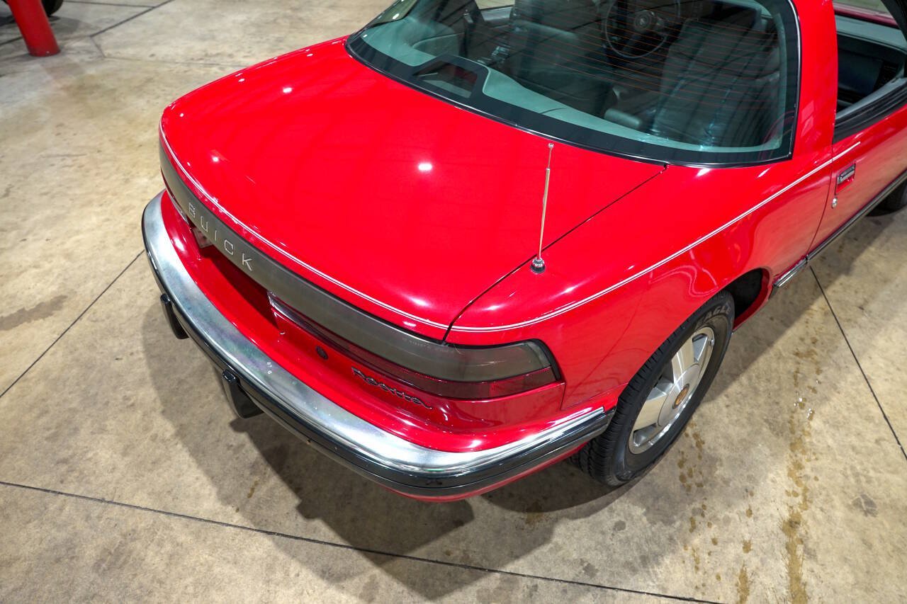 Used 1988 Buick Reatta Coupe FWD image 20