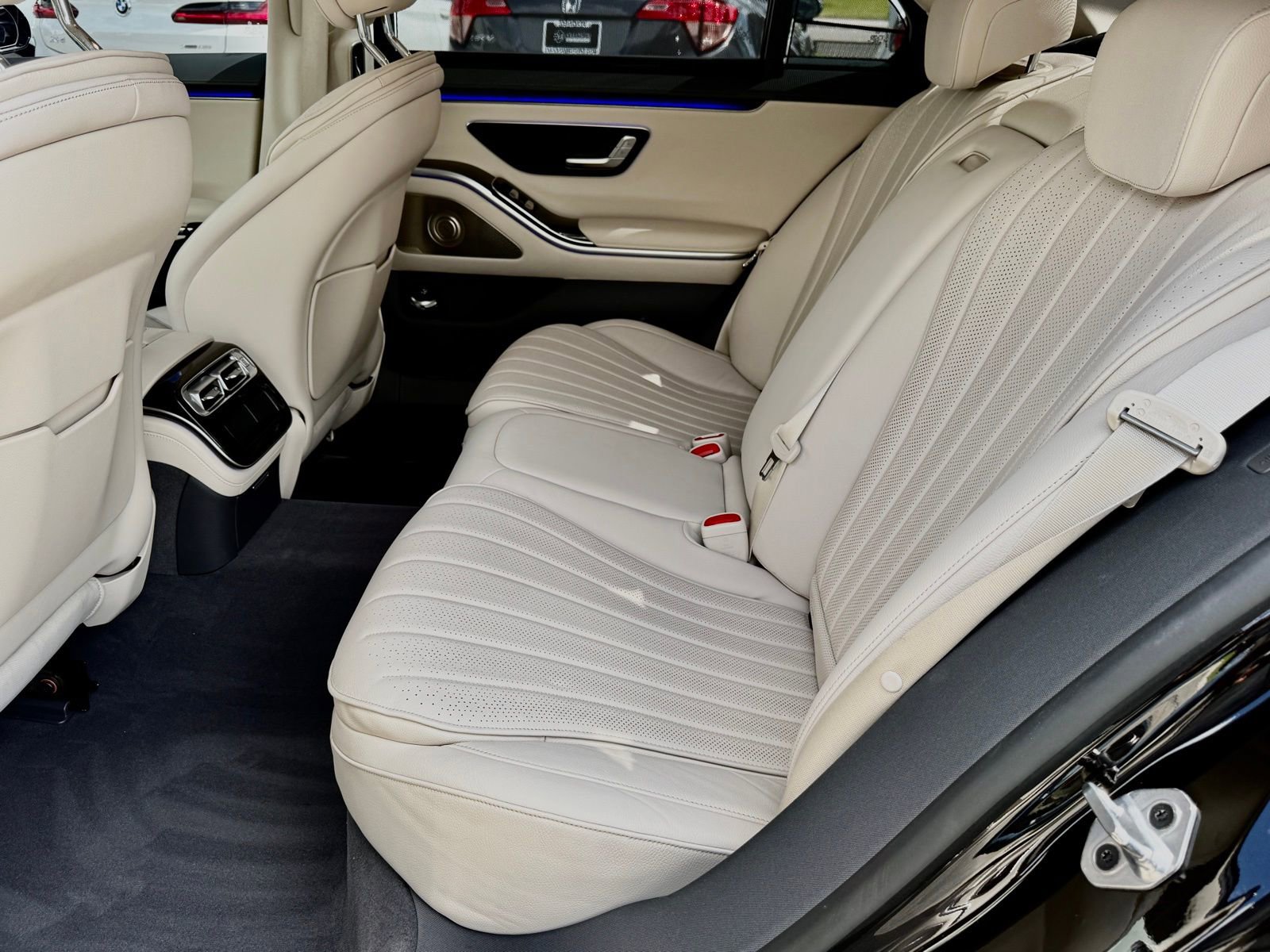 Used 2023 Mercedes-Benz S 500 4MATIC image 41