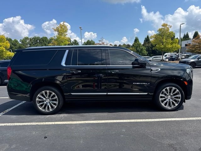 Used 2021 GMC Yukon XL Denali w/ Denali Premium Package AWD/4WD image 6