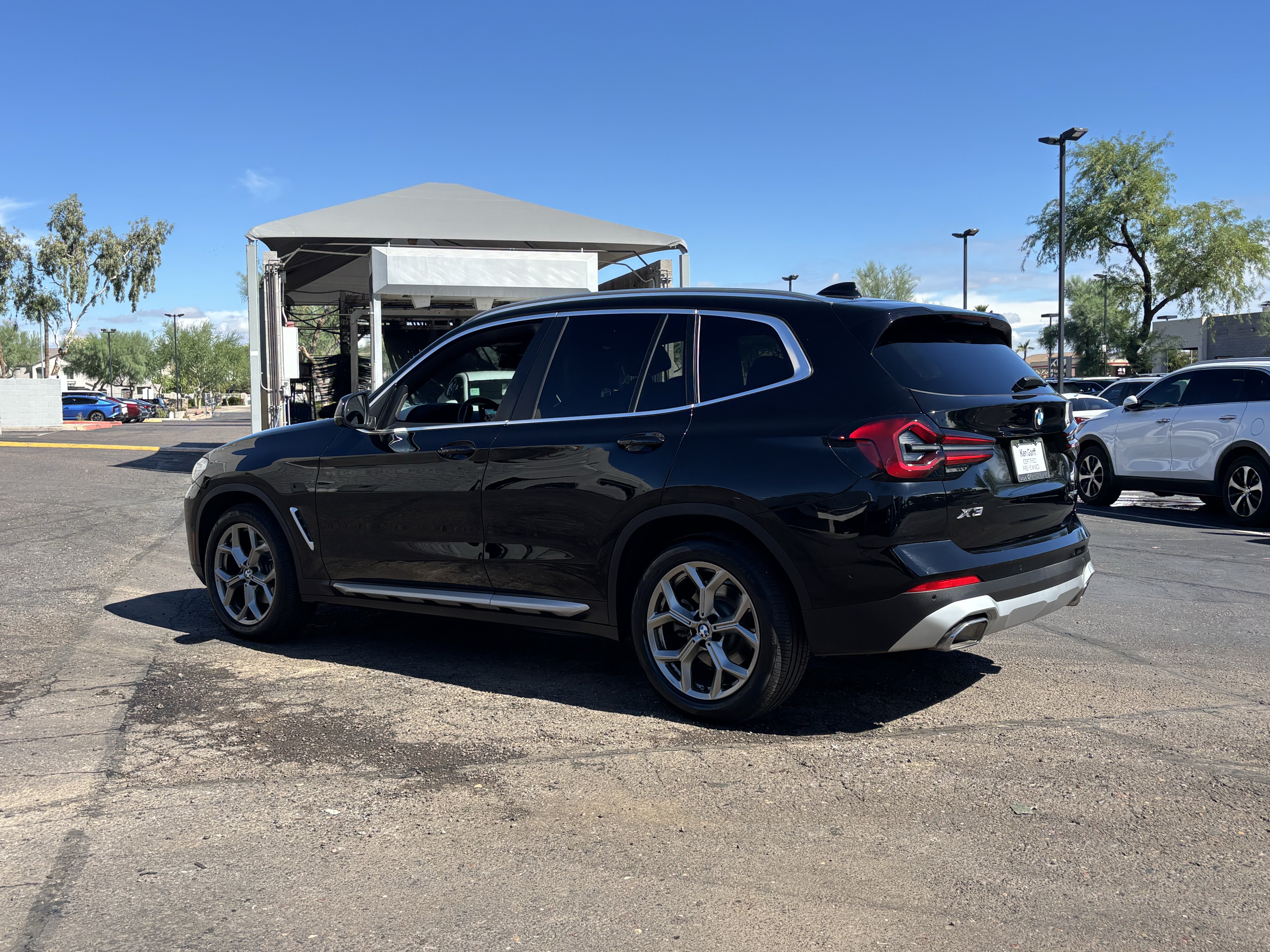 Used 2024 BMW X3 xDrive30i w/ Premium Package AWD/4WD image 4