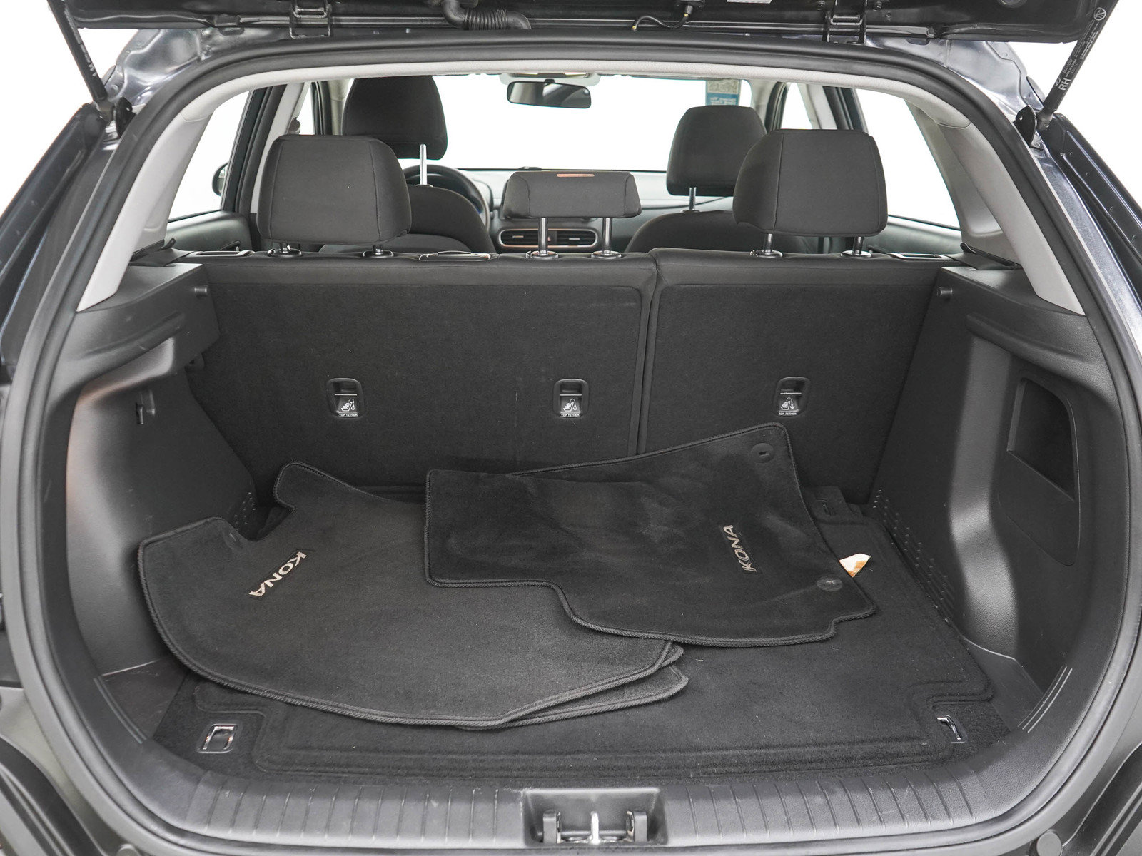 Used 2018 Hyundai Kona SE AWD/4WD image 9