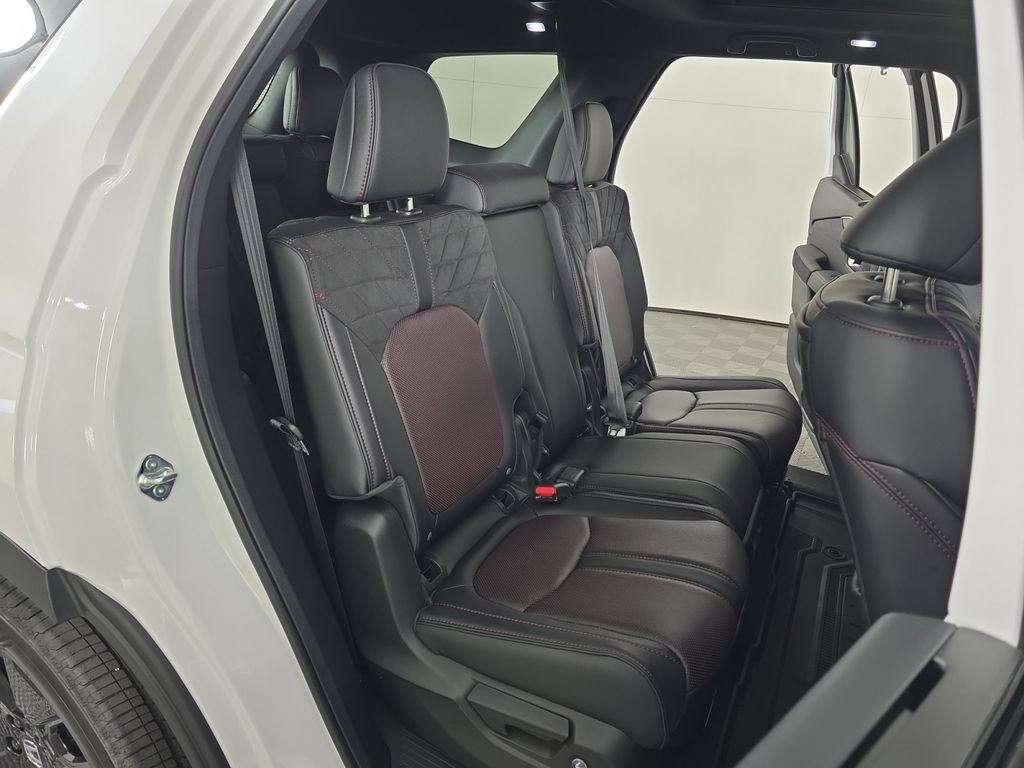 Used 2026 Honda Pilot Black Edition image 29