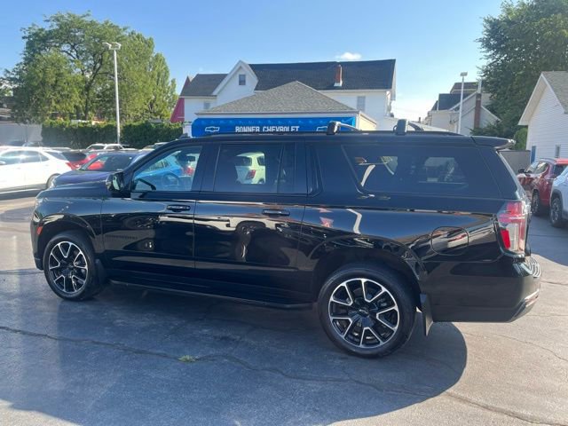 Used 2022 Chevrolet Suburban RST w/ Luxury Package image 6