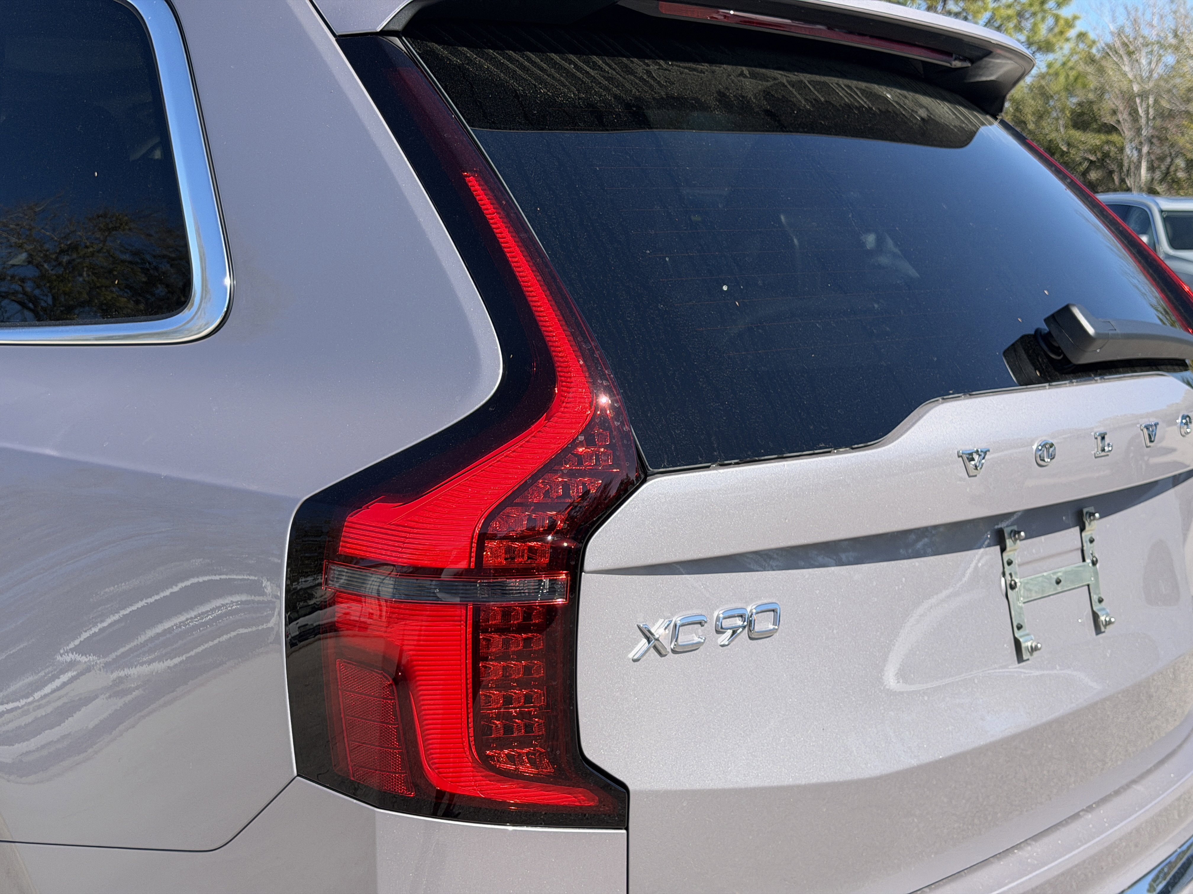 New 2026 Volvo XC90 B5 Ultra w/ Protection Package AWD/4WD image 9